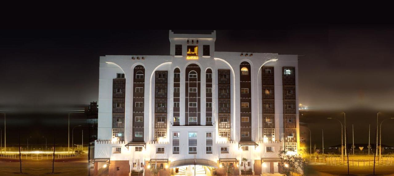 Al Liwan Suites Doha Exterior photo